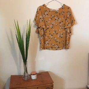 Sienna sky, flower shirt